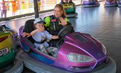 Polis özel çocuklarla birlikte lunaparkta eğlenceli bir gün yaşadı