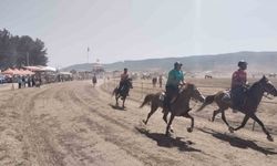 Rahvan atlar Baklan Ovası’nda tozu dumana kattı