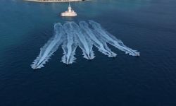 Sahil Güvenlik İstanbul Boğazı’nda gösteri yaptı
