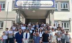 Sarıgöl’de öğrencilerin karne heyecanı