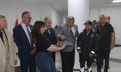 Sünnetci, personelle bayramlaştı