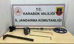 Tarihi kentte defineciler suçüstü yakalandı