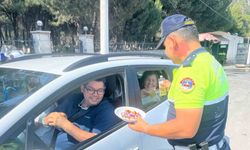 Trafik kazalarına karşı jandarma ekipleri sürücüleri uyardı