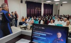 Türkiye’nin ilk astronotu Alper Gezeravcı, Anamur’da öğrencilerle buluştu