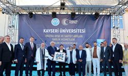 Vali Çicek, KAYÜ  Sağlık Hizmetleri MYO Mezuniyet Töreni’ne katıldı