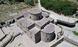 Bin 700 yıldır ayakta olan kilise, müze olarak ziyaretçilerini ağırlıyor