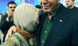 Emine Erdoğan, Cumhurbaşkanı Erdoğan’ın konuşması sırasında duygulandı