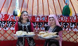 Kırgız Türkleri binlerce yıllık tarihe sahip Boz Üylerde kültürlerini tanıtıyorlar