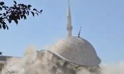Van’da yarım asırlık camide kontrollü olarak yıkıldı