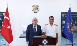 Bakan Güler, İstanbul Tersanesi Komutanlığını ziyaret etti