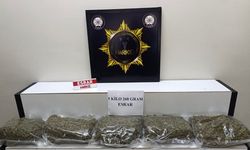 Edremit’te 5 kilogram esrar ele geçirildi