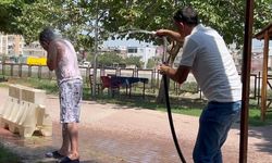 Mersin’de sıcakla mücadele: Serinlemek için her yolu denediler