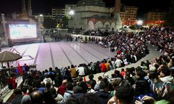 Milli maç heyecanı Tarihi Kent Meydanında yaşandı