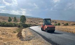 Muş’ta yol yapım çalışmaları sürüyor
