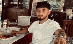 Tarsus’ta otomobille çarpışan motosikletli hayatını kaybetti
