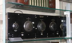 Asırlık telsiz ve radyo bu müzede özenle korunuyor