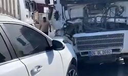 Batman’da hafriyat kamyonuyla iki otomobil çapıştı: 2 yaralı