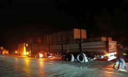 Burdur’da otomobil ile tır çarpıştı: 1 ölü, 2 yaralı