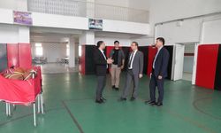 Cizre Kaymakamı Baycar, Spor Lisesinde incelemelerde bulundu