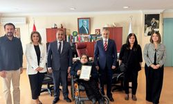 İZAZDER, Türk Dünyası Makale Yarışmasında İzmir’e 3 ödül kazandırdı