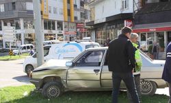 Samsun’da otomobil ile motosiklet çarpıştı: 2 yaralı