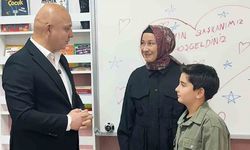 Sınıf başkanlığı seçiminde belediye başkanını getirme vaadini yerine getirdi