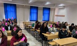 Üniversite öğrencilerine şiddetle mücadele anlatıldı