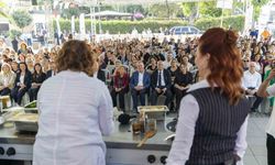 Başkan Seçer, Tarsus’taki festivalde ’Gastronomi Show’a katıldı