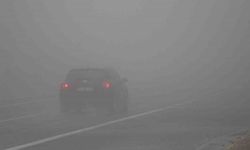 Bolu Dağı’nda göz gözü görmüyor: Görüş mesafesi 25 metreye düştü