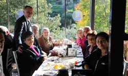 Eğitimci başkan emekli öğretmenleri konuk etti