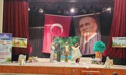 Eskişehirli çocuklardan anlamlı tiyatro gösterisi