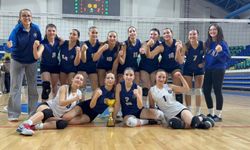 Kütahya Belediyespor Genç Kız Voleybol Takımı şampiyon oldu