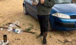 Mahsur kalan mavi balıkçıl kuşunu doğa gezisine çıkan gençler kurtardı