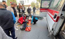 Menteşe'de otomobil yaşlı adama çarpıp kaçtı