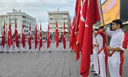 Öğretmenler Günü programında her yaştan meslektaş bir araya geldi