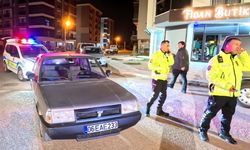 Önce araçla, sonra yaya olarak kaçtı: Sürücüsünün kayıplara karıştığı aracın plakasına 54 bin 879 lira ceza yazıldı