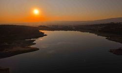 Şehir merkezine birkaç kilometre uzaklıkta: Gün batımı manzarasıyla mest ediyor