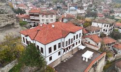 Tarihi rüştiye binası 'Kalealtı Eğitim ve Kent Tarihi Müzesi'ne dönüştü