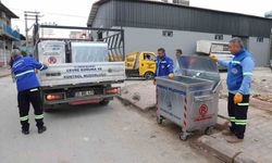 Akdeniz Belediyesi yeni çöp konteynerini mahallelere yerleştiriyor