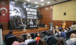 Mersin'de kadın radyocuların hikayesine ışık tutan belgesel gösterimi