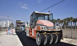 Mezitli'de içmesuyu hattı yenilendi, yollar asfaltlandı