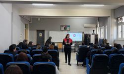 Jandarmadan lise öğrencilerine siber farkındalık eğitimi