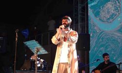 Çorum'da binlerce kişi ilahi ve ezgilerle golu gecede bir araya geldi