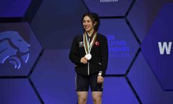 Mersinli Halterci Gamze Altun Avrupa İkincisi Oldu