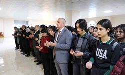 Ağrı'da okullarda eğitim, Kahramanmaraş'ta hayatını kaybedenler için okunan Fatiha ile başladı