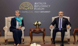 Bakan Fidan, Birleşik Krallık Dışişleri, İngiliz Milletler Topluluğu ve Kalkınma Bakanı Cooper ile görüştü