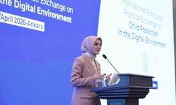 Bakan Göktaş: 'Dijital ortamları hukuk, etik, eğitim ve sosyal politika boyutlarıyla birlikte ele almak zorundayız'