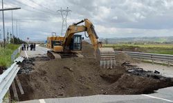 Batman'da sağanak yağış nedeniyle yol çöktü, Güney Çevre Yolu ulaşıma kapatıldı