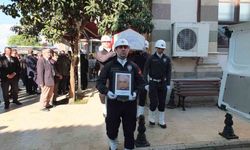 Burhaniye'de emekli müdür törenle toprağa verildi