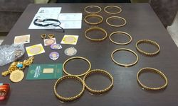 Diyarbakır'da otobüste unutulan çok sayıda altın sahibine teslim edildi